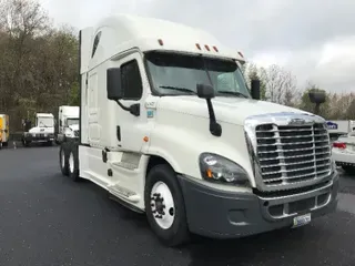 2019 FREIGHTLINER X12564ST