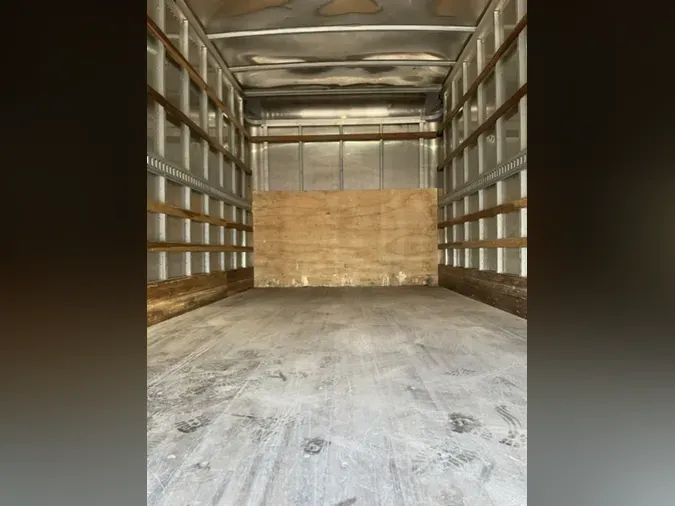 2019 ISUZU NPR HD