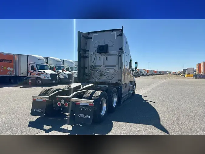 2022 Freightliner Cascadia 1269efb91cee8ac80980b2440d230333dea