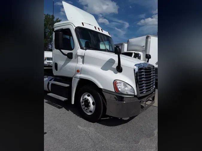 2018 FREIGHTLINER/MERCEDES CASCADIA 125