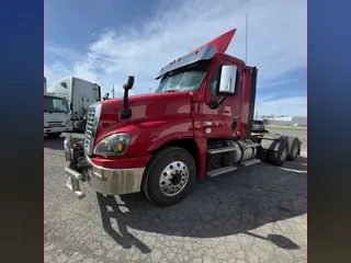 2017 FREIGHTLINER/MERCEDES CASCADIA 125