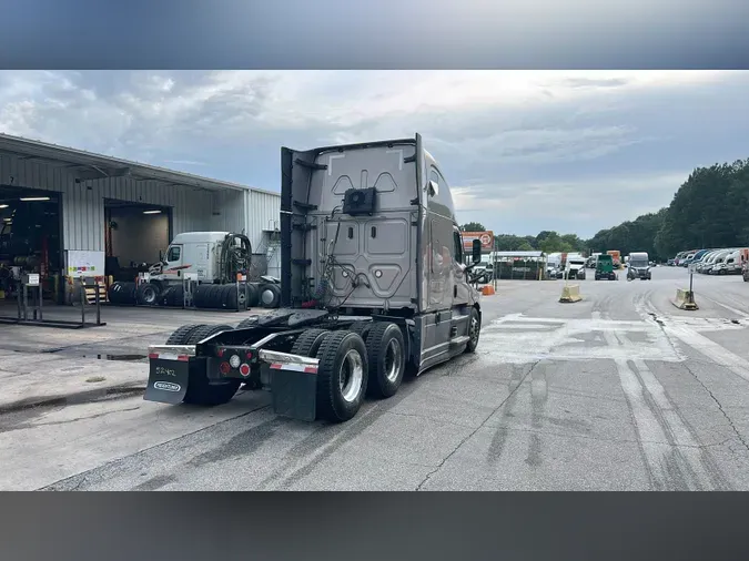 2022 Freightliner Cascadia