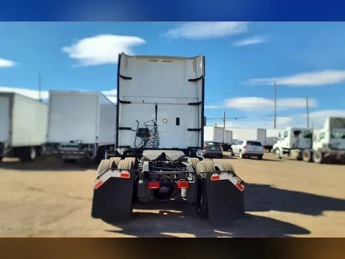 2020 NAVISTAR INTERNATIONAL LT625 SLPR CAB