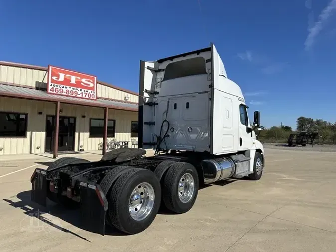 2018 FREIGHTLINER CASCADIA 125