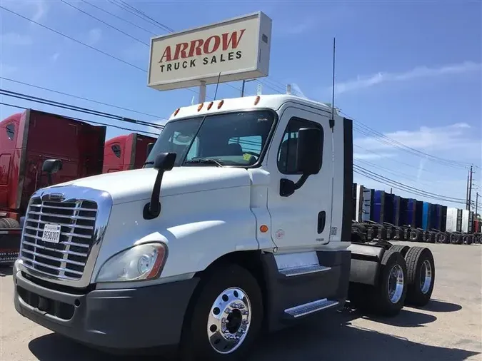 2015 FREIGHTLINER CASCADIA