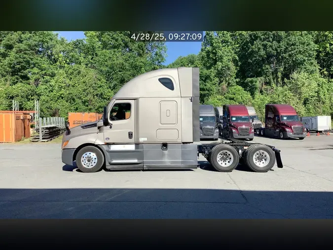 2021 Freightliner Cascadia