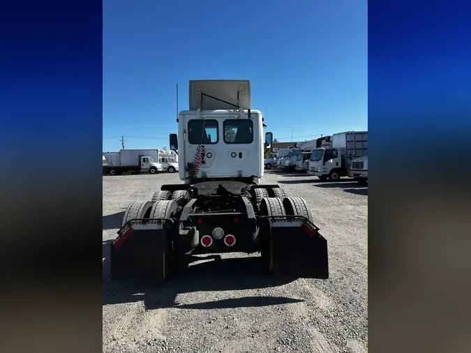 2019 FREIGHTLINER CASCADIA 125