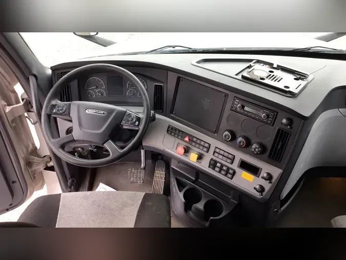 2022 Freightliner Cascadia 126
