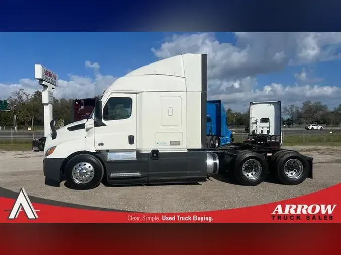 2021 FREIGHTLINER CA116