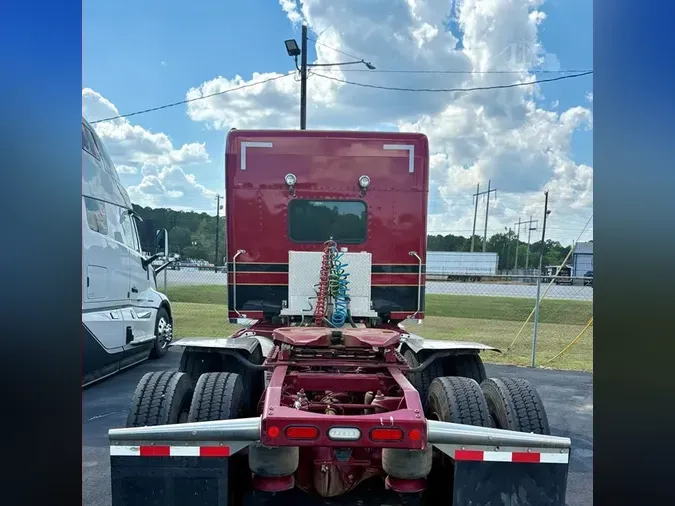 2020 PETERBILT 567