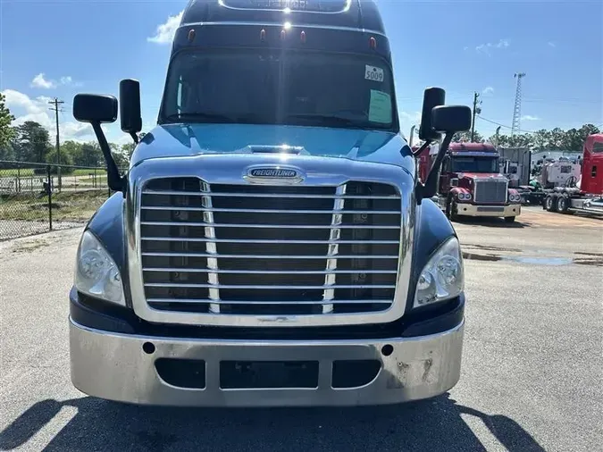 2020 FREIGHTLINER CASCADIA