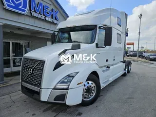 2022 VOLVO VNL64T860
