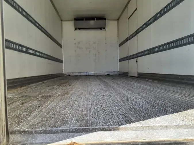 2018 FREIGHTLINER/MERCEDES M2 106