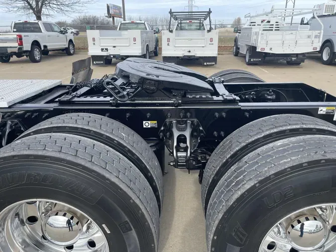 2019 Peterbilt 389