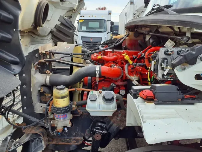 2019 FREIGHTLINER/MERCEDES M2 106