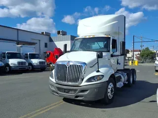2020 NAVISTAR INTERNATIONAL RH613 DAYCAB T/A