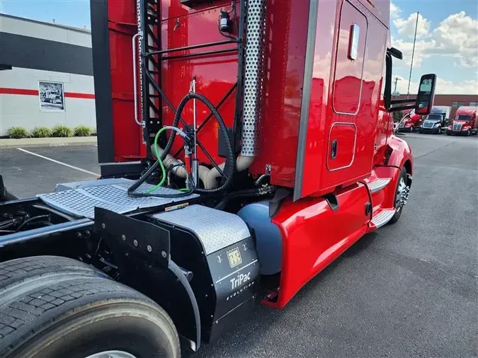2022 KENWORTH T680