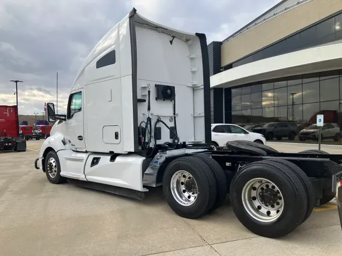 2021 Kenworth T680