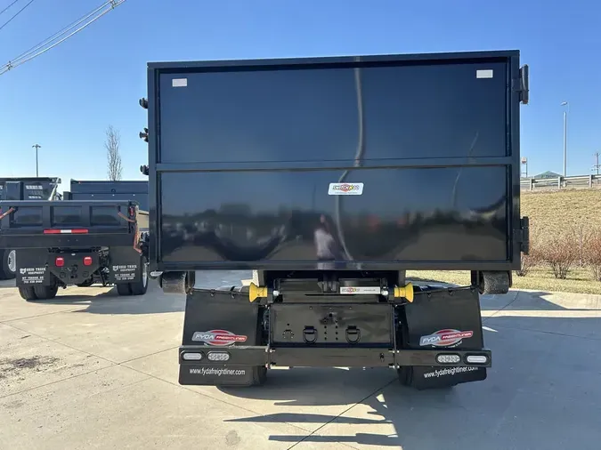 2019 Freightliner M2 106