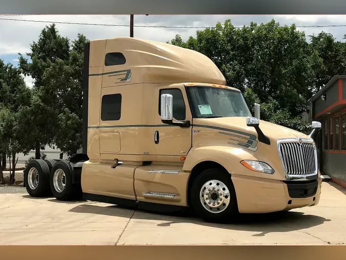 2022 INT LT625 6x49f163d64e2b4a381f793bcdb247e8a39