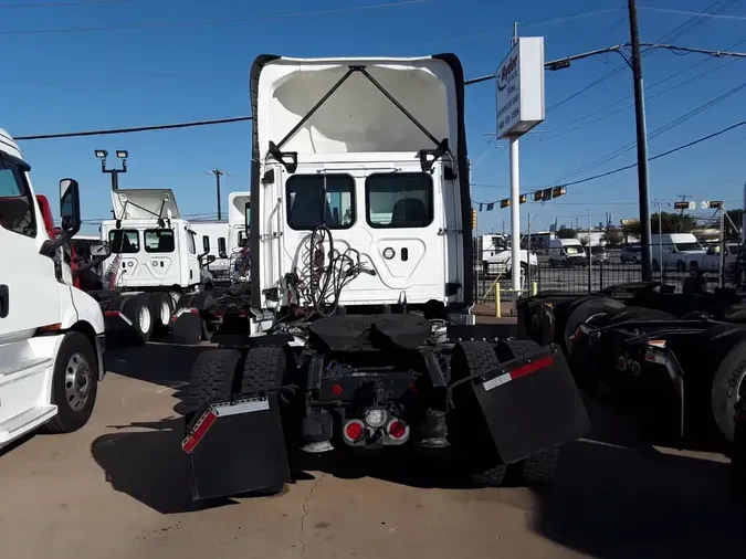 2020 FREIGHTLINER/MERCEDES NEW CASCADIA 116