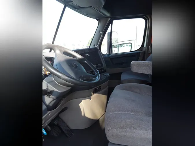 2019 FREIGHTLINER CASCADIA 125