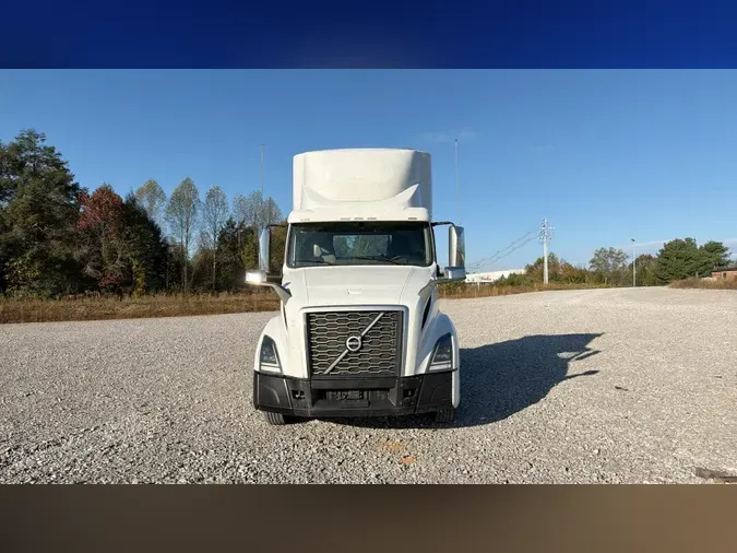 2019 Volvo VNL300