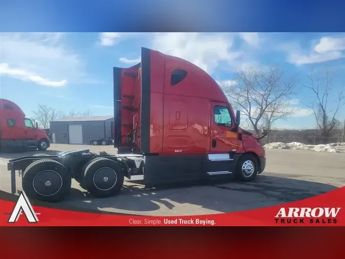 2021 FREIGHTLINER CA126