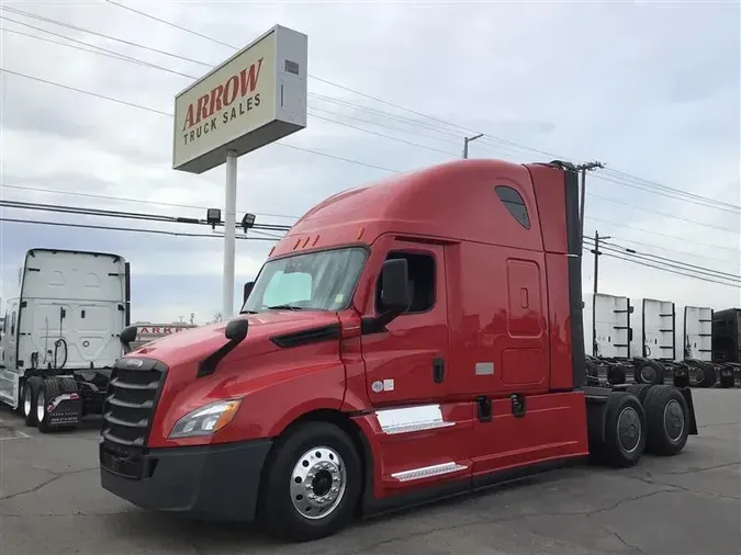 2022 FREIGHTLINER CA126