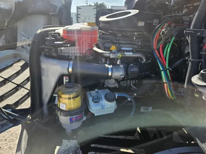 2019 FREIGHTLINER/MERCEDES NEW CASCADIA 1169f1ce6f3934396815eaa39ba4c813dc3