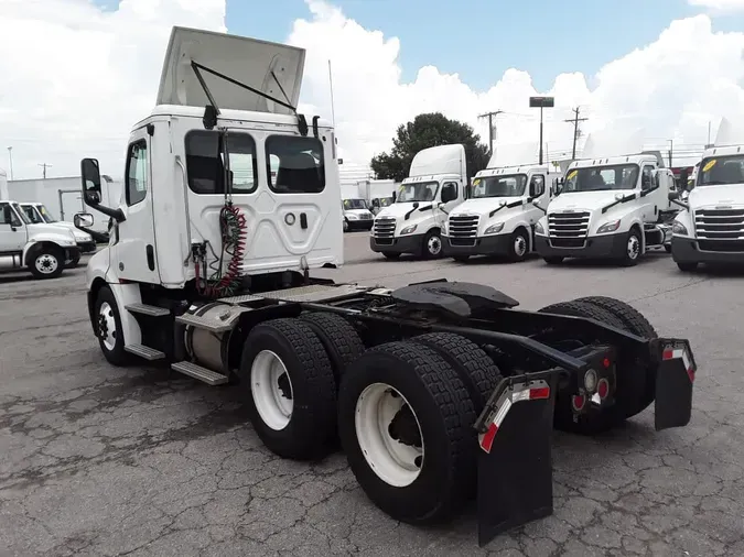 2018 FREIGHTLINER NEW CASCADIA PX12664