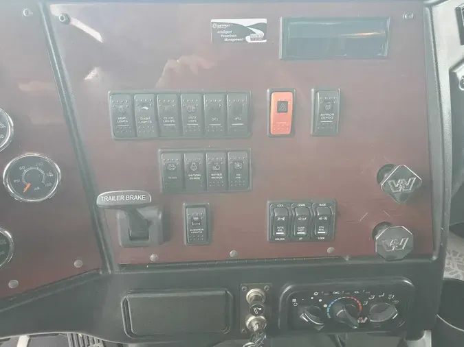 2021 WESTERN STAR 5700XE
