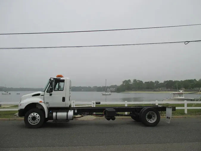 2019 INTERNATIONAL 4300