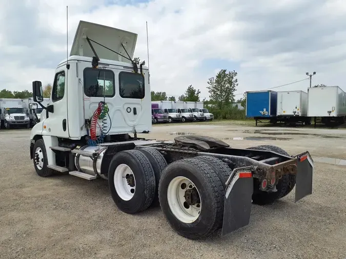 2018 FREIGHTLINER CASCADIA 125
