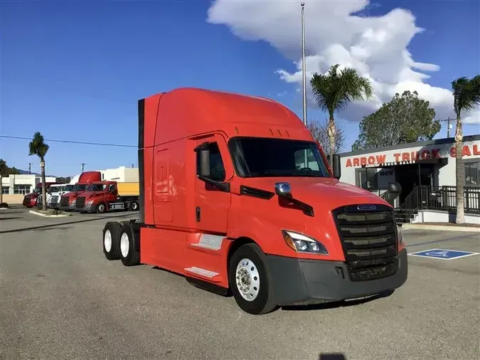 2022 FREIGHTLINER CA126