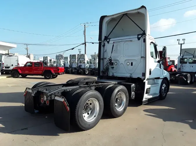 2022 FREIGHTLINER/MERCEDES NEW CASCADIA PX126649f32a7c01a3ea2b194b483785d373f47