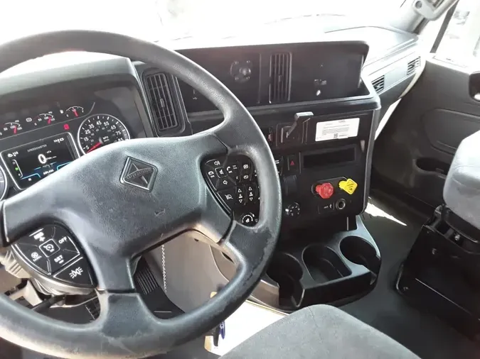 2019 NAVISTAR INTERNATIONAL LT625 SLPR CAB