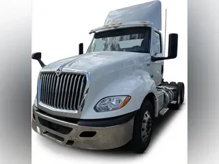 2021 International LT625