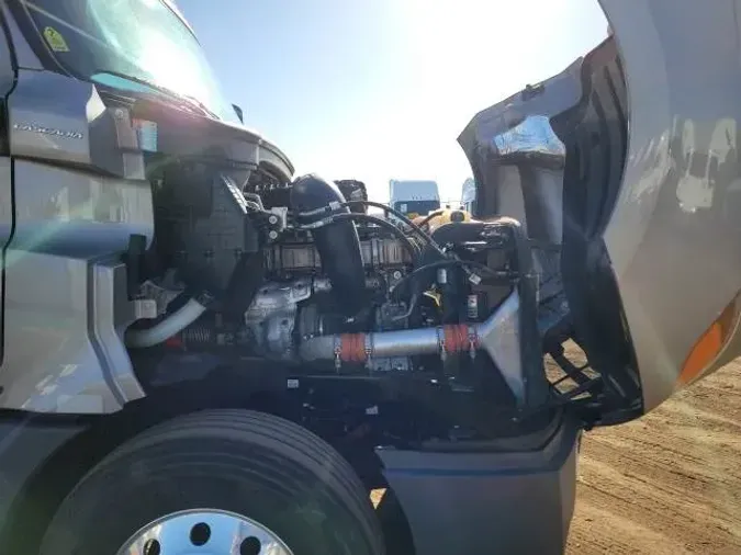 2020 Freightliner Cascadia
