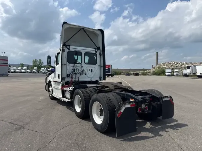 2021 FREIGHTLINER/MERCEDES NEW CASCADIA PX126649f389ab2d96e81146fb50665c619086c