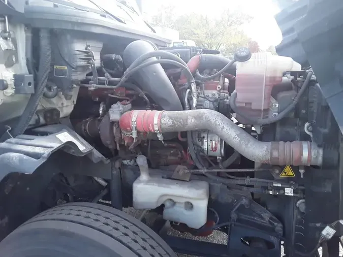 2019 NAVISTAR INTERNATIONAL LT625 DAYCAB T/A