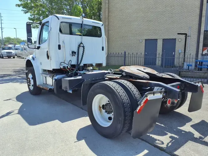 2018 FREIGHTLINER/MERCEDES M2 106