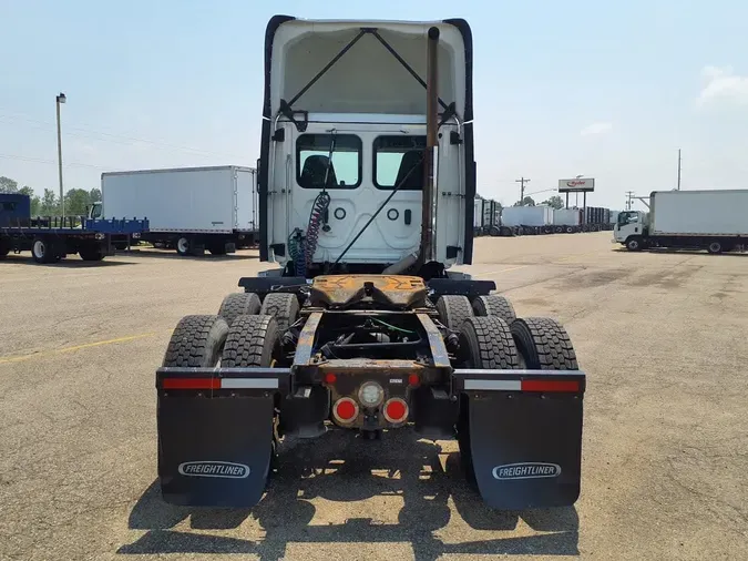 2019 FREIGHTLINER NEW CASCADIA PX12664
