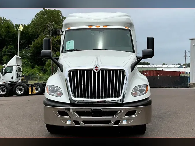 2022 INT LT625 6x4
