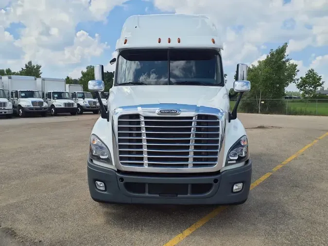 2019 FREIGHTLINER CASCADIA 125