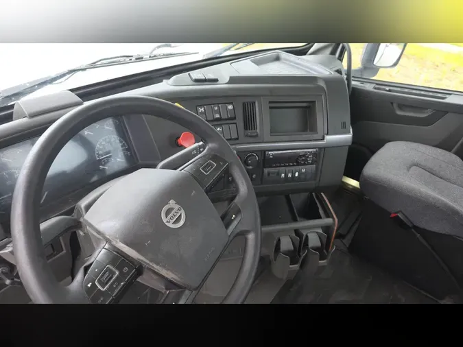 2018 Volvo VNL300