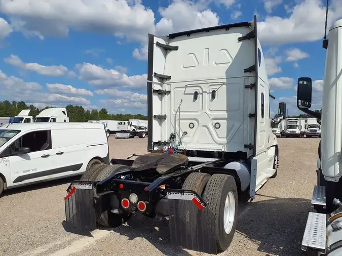 2020 FREIGHTLINER CASCADIA 125