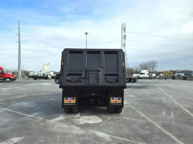 2019 International HX620