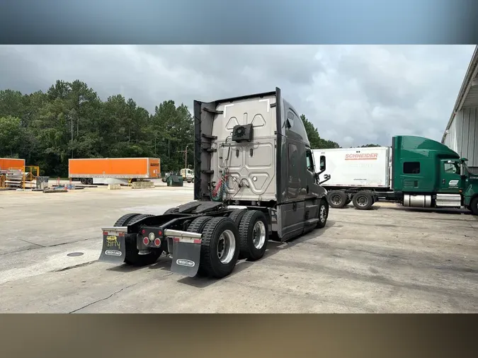 2021 Freightliner Cascadia