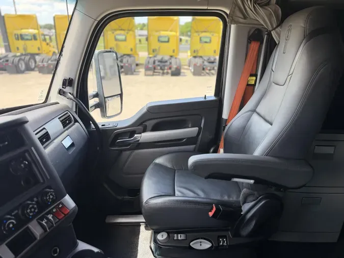 2022 Kenworth T680